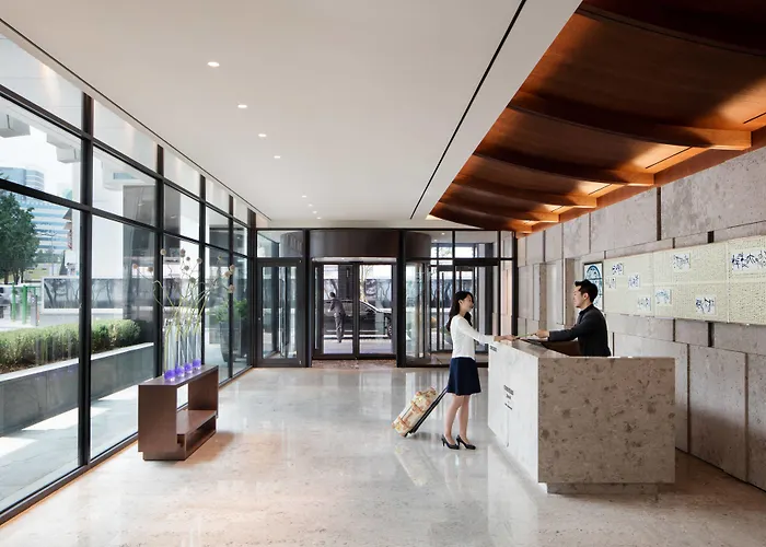 Courtyard By Marriott Myeongdong Отель Сеул