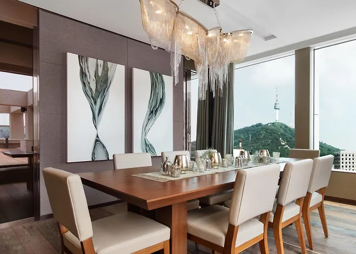 Courtyard By Marriott Myeongdong