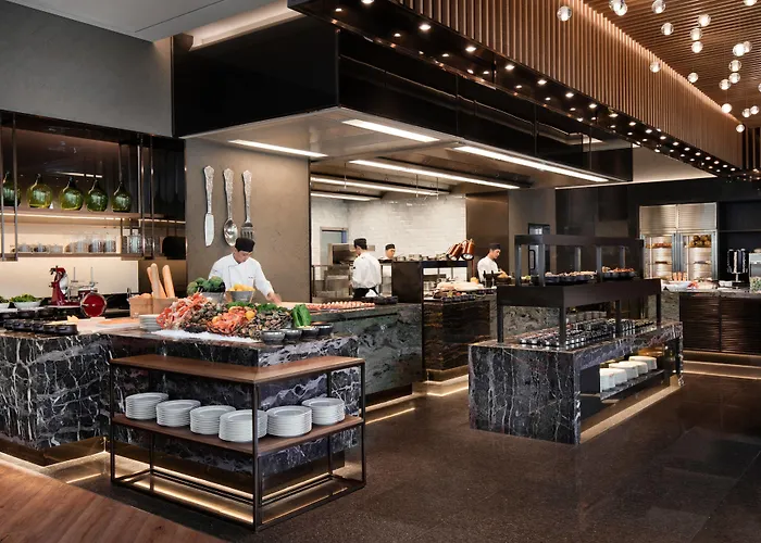 Courtyard By Marriott Myeongdong Сеул