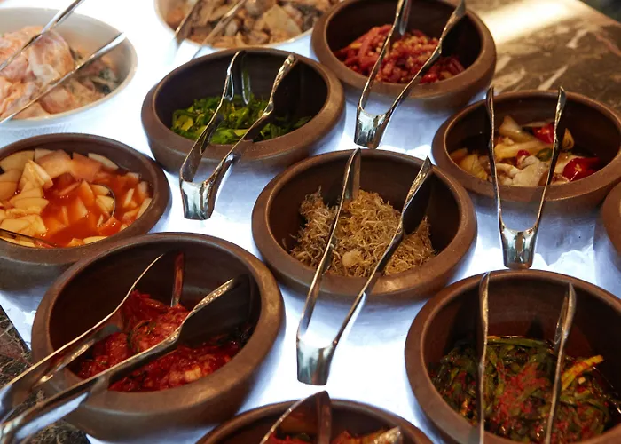 Hotel Courtyard By Marriott Myeongdong