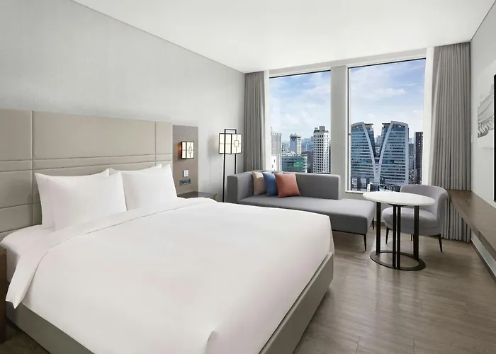 Отель Courtyard By Marriott Myeongdong