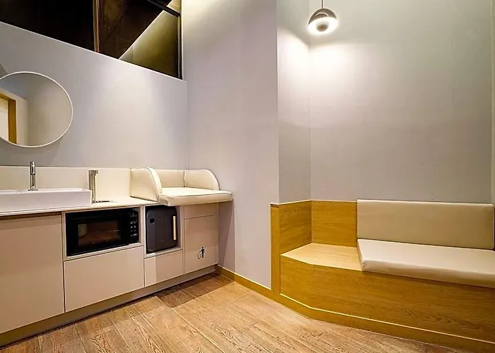 Hotel Courtyard By Marriott Myeongdong 4*